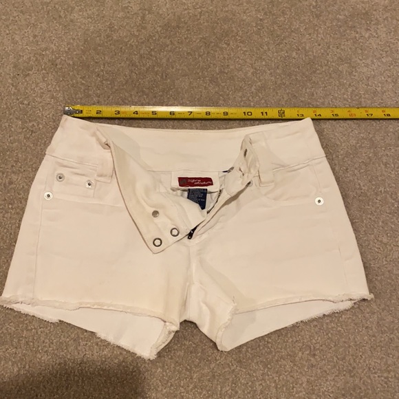 White Jean shorts - Picture 4 of 7